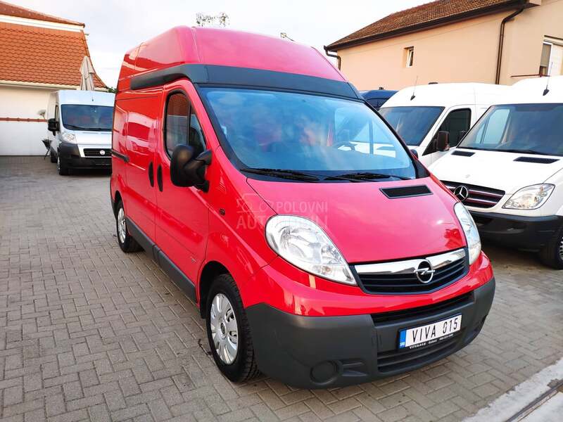 Opel Vivaro 145 KS KLIMA