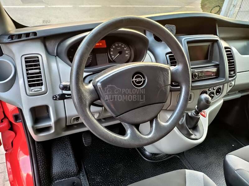 Opel Vivaro 145 KS KLIMA