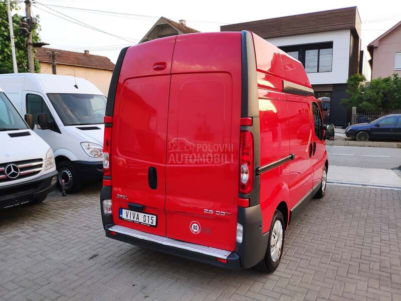 Opel Vivaro 145 KS KLIMA