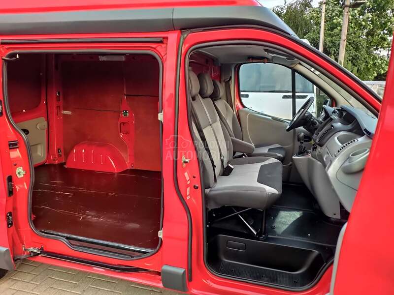 Opel Vivaro 145 KS KLIMA