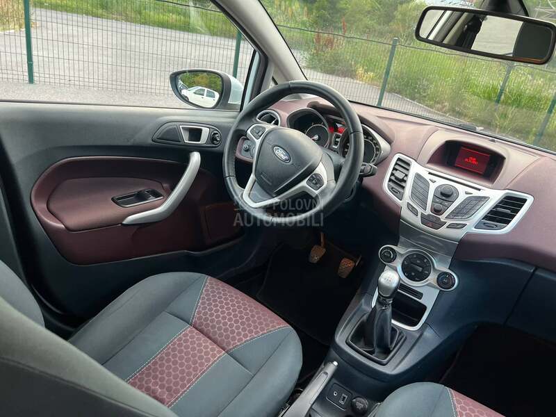 Ford Fiesta 1.6 crdi TITANIUM