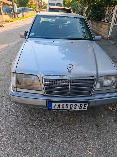 Mercedes Benz E 200 124
