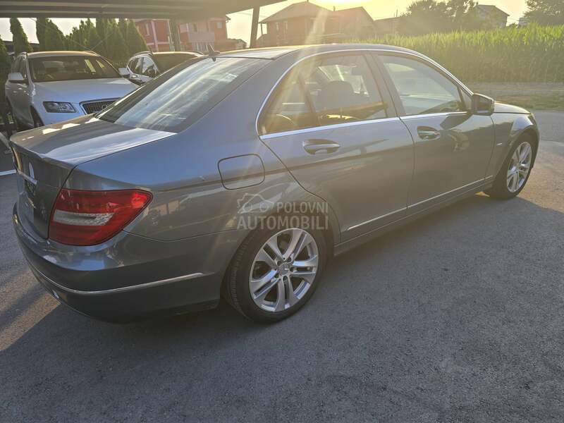Mercedes Benz C 180 AVANTGARDE