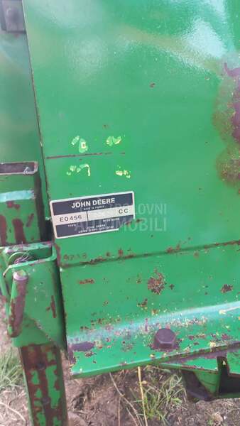 John Deere Presa 456