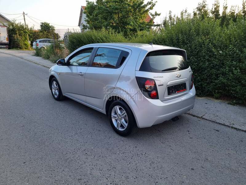 Chevrolet Aveo 