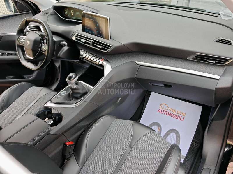 Peugeot 3008 2.0 HDI / ALLURE