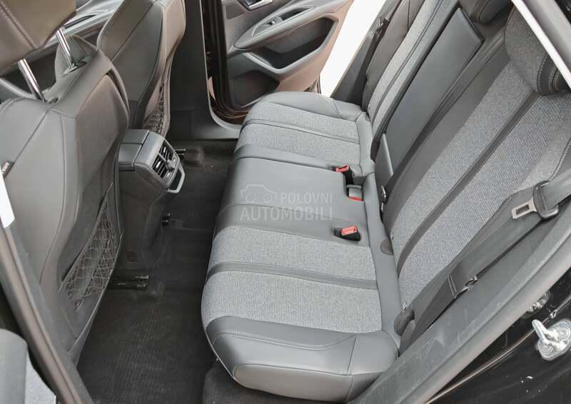 Peugeot 3008 2.0 HDI / ALLURE