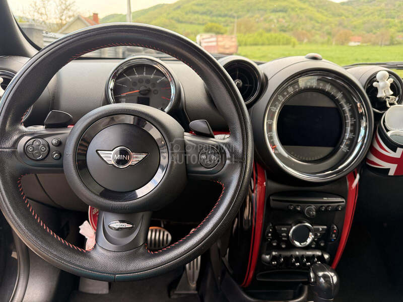 MINI John Cooper Works Paceman JCW