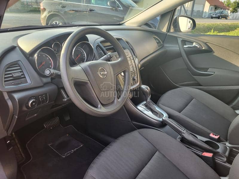 Opel Astra J 1.4 b a.u.t.omatic