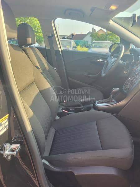 Opel Astra J 1.4 b a.u.t.omatic