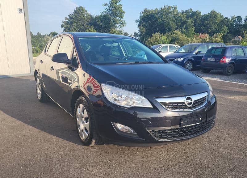 Opel Astra J 1.4 b a.u.t.omatic