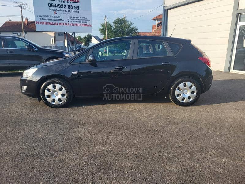 Opel Astra J 1.4 b a.u.t.omatic