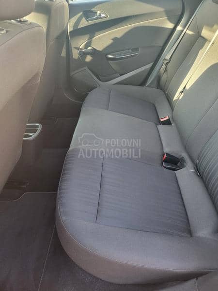 Opel Astra J 1.4 b a.u.t.omatic