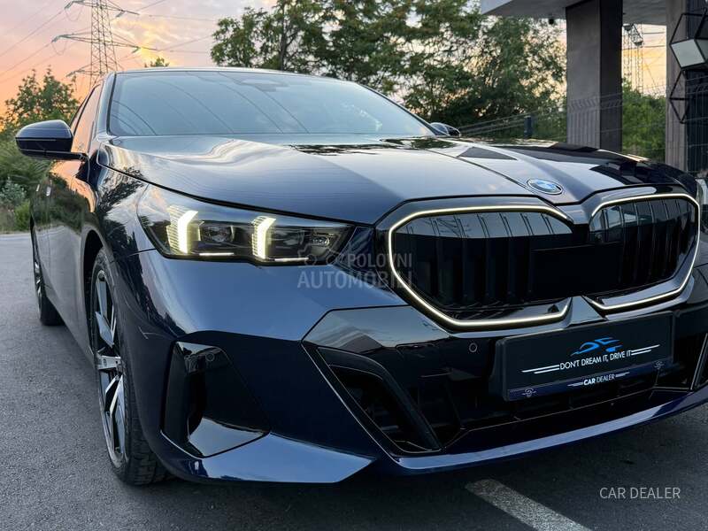 BMW 520 rezervisan