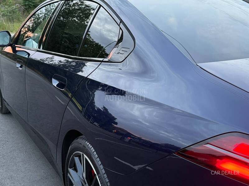 BMW 520 rezervisan