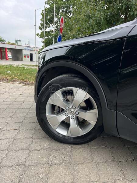 Volvo XC40 MOMENTUM PRO