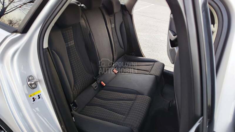Audi A3 1,6TDI S/LINE S/TRON