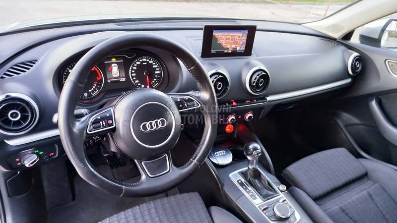 Audi A3 1,6TDI S/LINE S/TRON