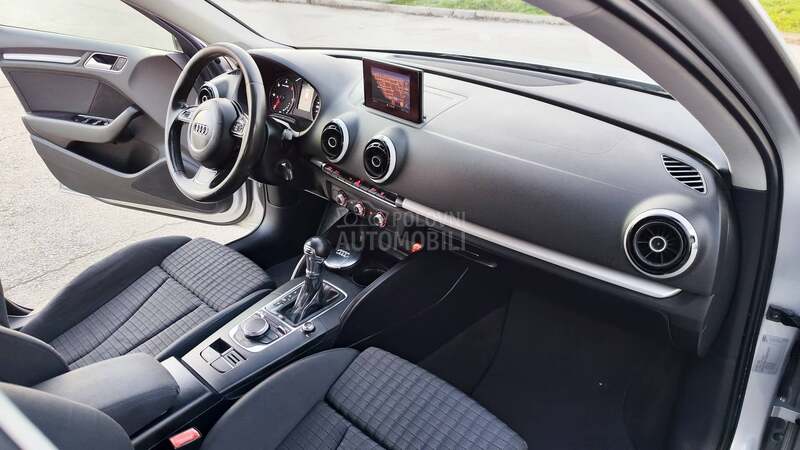 Audi A3 1,6TDI S/LINE S/TRON