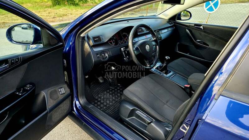 Volkswagen Passat B6 2,0TDI Trendline