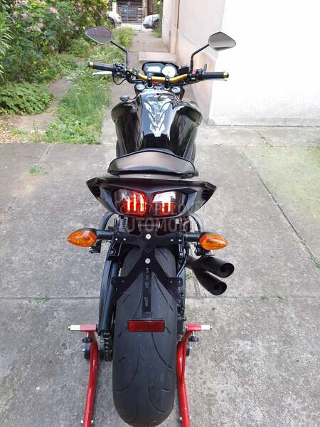 Yamaha fz8