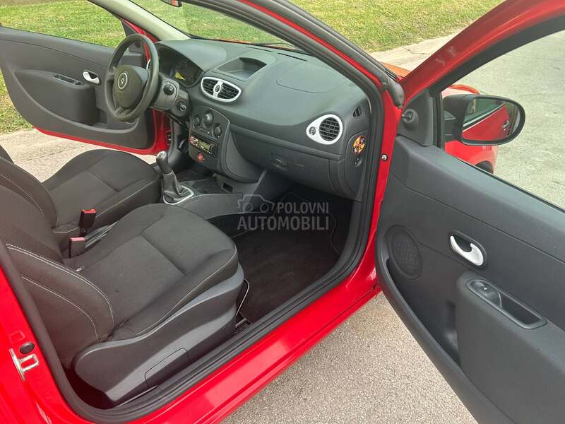 Renault Clio 1.2b