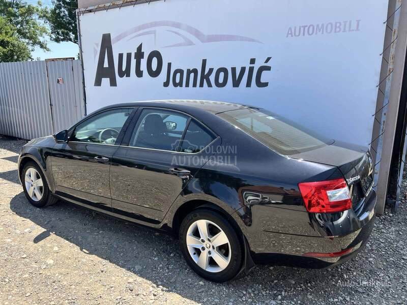 Škoda Octavia TSI  112000 K M