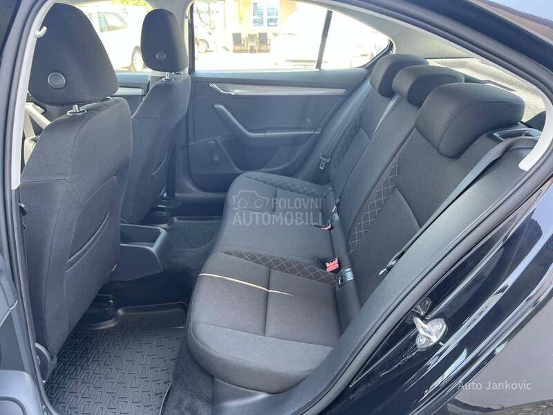 Škoda Octavia TSI  112000 K M