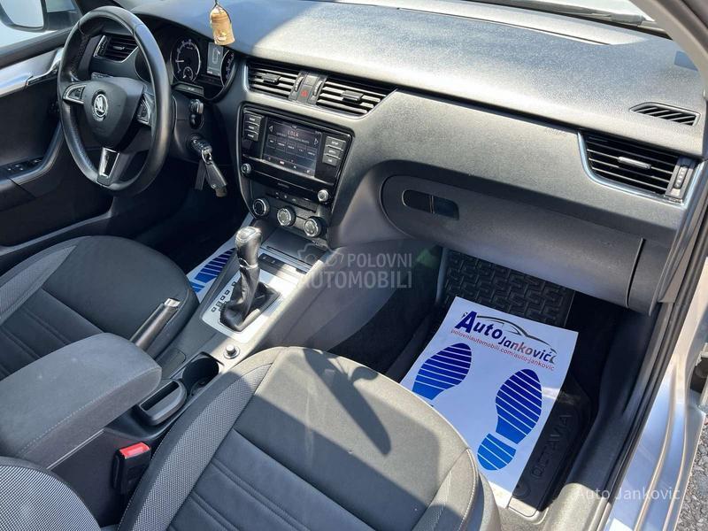 Škoda Octavia DSG    130 000  K M