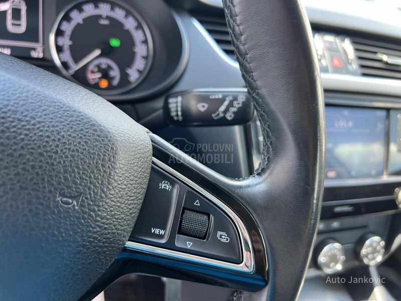Škoda Octavia DSG    130 000  K M
