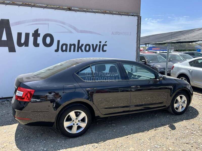 Škoda Octavia TSI  112000 K M