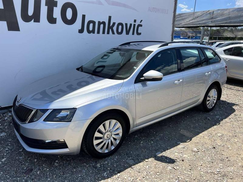 Škoda Octavia DSG    130 000  K M