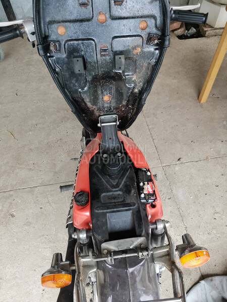 Suzuki RV50