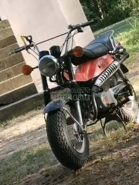 Suzuki RV50