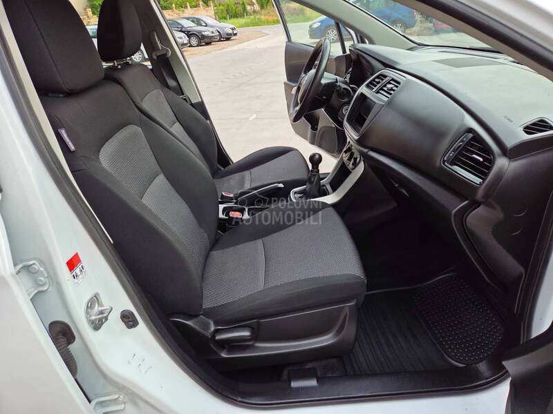 Suzuki SX4 S-Cross 1.6 COMFORT