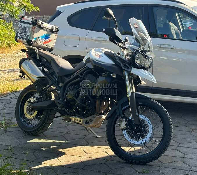 Triumph Tiger 800 Xcx
