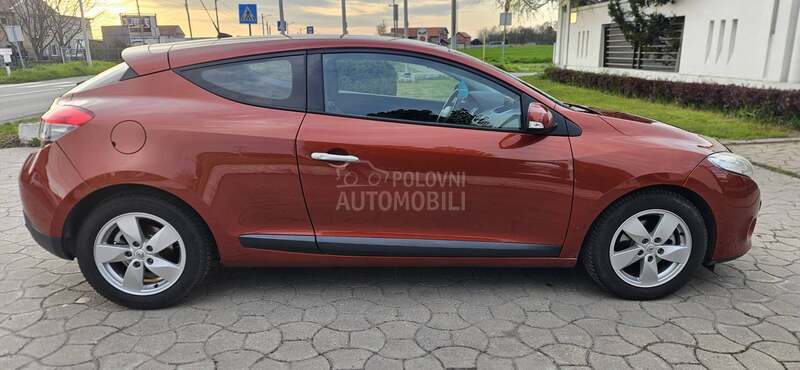 Renault Megane C o u p e 1.5 dci