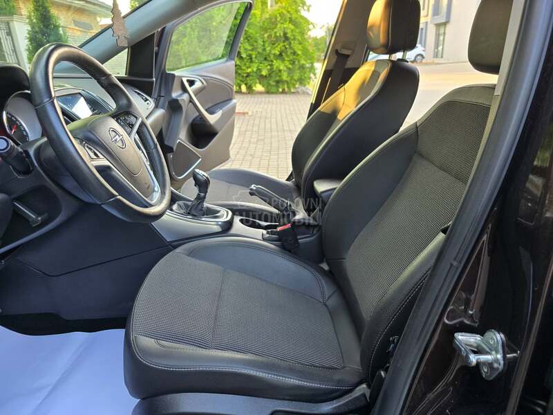 Opel Astra J 1.7cdti cosmo