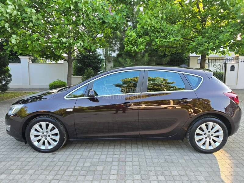 Opel Astra J 1.7cdti cosmo