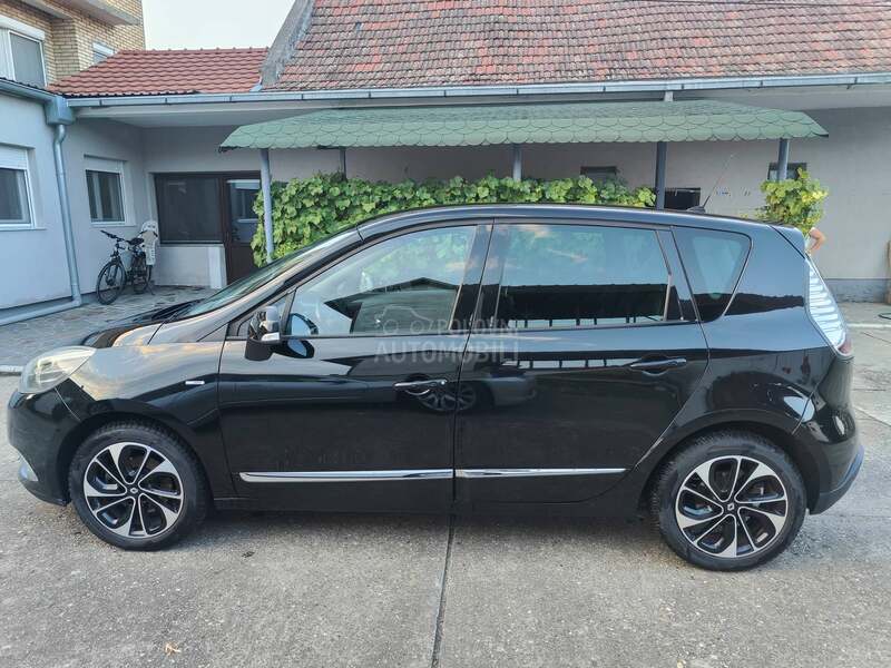 Renault Scenic BOSE