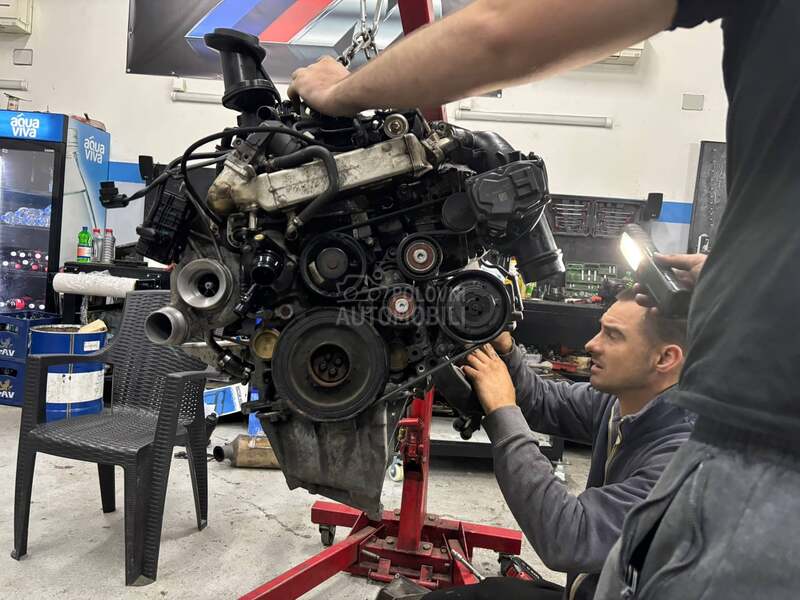 Delovi za BMW Serija 3 e90