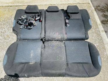 Zadnja klupa za Peugeot 208