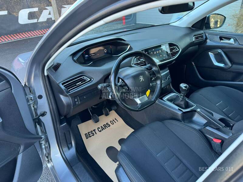Peugeot 308 1.5 blue-HDI