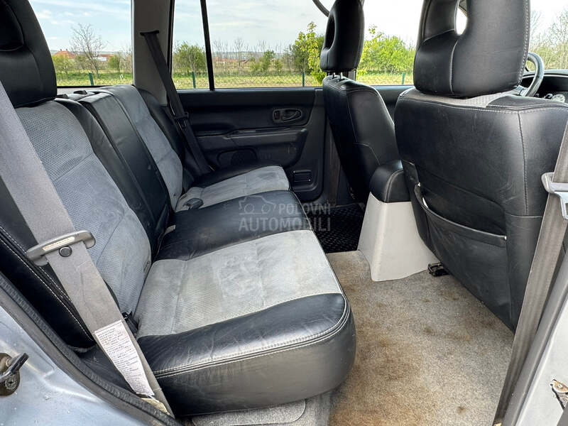 Mitsubishi Pajero Sport 2.5 TD Dakar