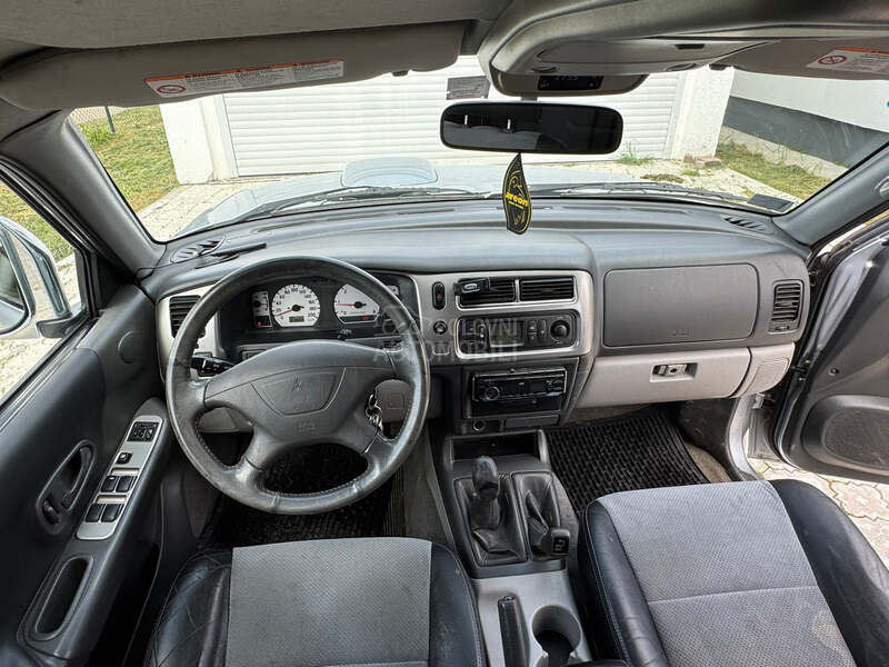 Mitsubishi Pajero Sport 2.5 TD Dakar