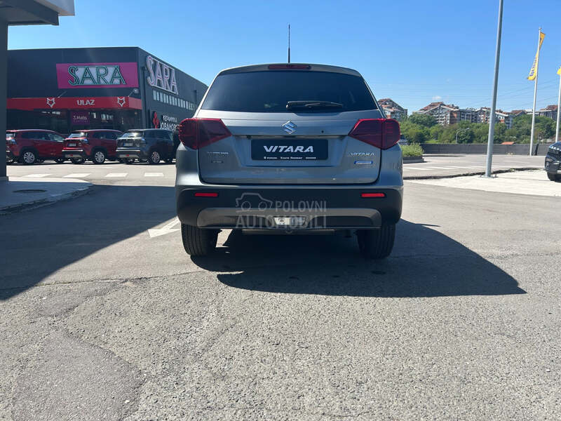 Suzuki Vitara PREMIUM 2WD 6AT