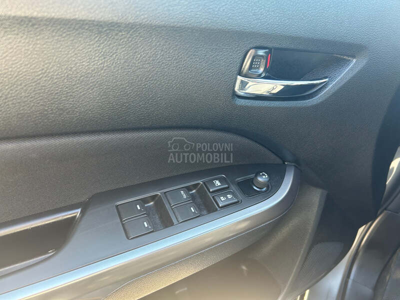 Suzuki Vitara PREMIUM 2WD 6AT
