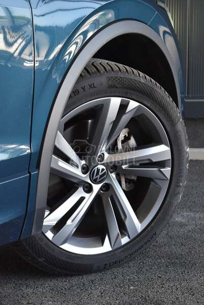 Volkswagen Tiguan 20TDI R-LINE 4MOTION
