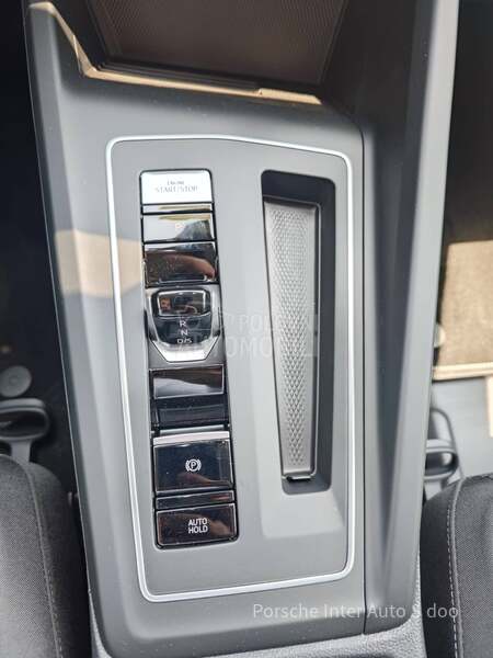 Volkswagen Golf 8 1.5 eTSI DSG Life