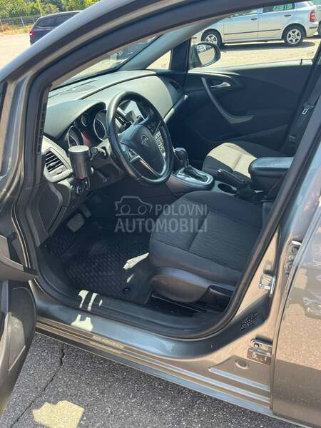 Opel Astra J 1,4 turbo